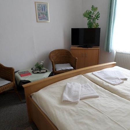 Hotel Zur Sonne Котбус Экстерьер фото