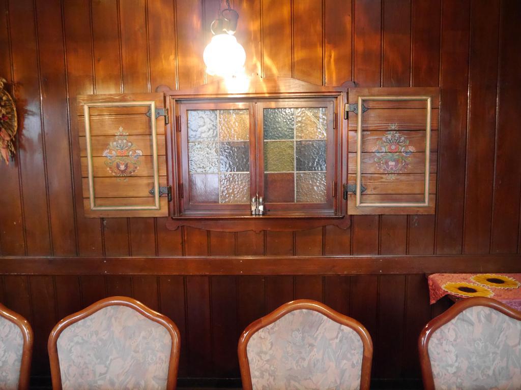 Hotel Zur Sonne Котбус Экстерьер фото