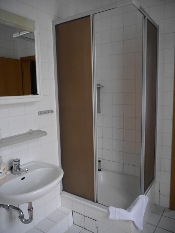 Hotel Zur Sonne Котбус Номер фото